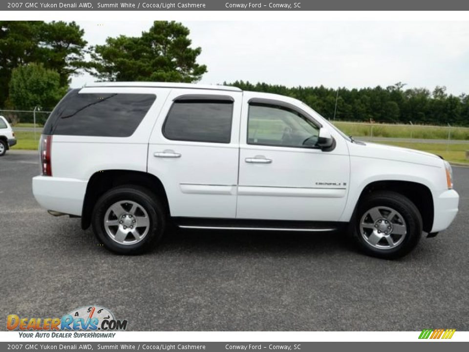 2007 GMC Yukon Denali AWD Summit White / Cocoa/Light Cashmere Photo #4