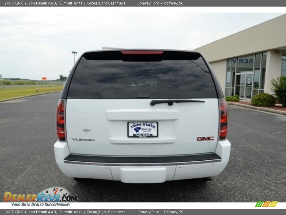 2007 GMC Yukon Denali AWD Summit White / Cocoa/Light Cashmere Photo #6