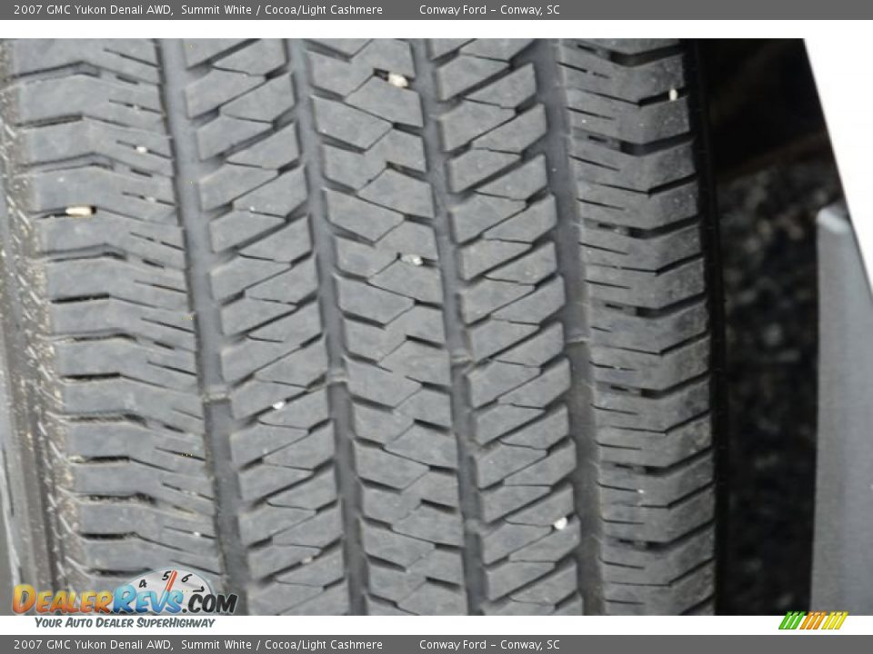 2007 GMC Yukon Denali AWD Summit White / Cocoa/Light Cashmere Photo #10