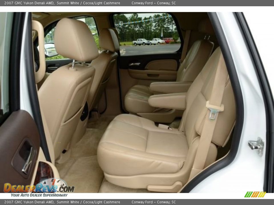 2007 GMC Yukon Denali AWD Summit White / Cocoa/Light Cashmere Photo #12