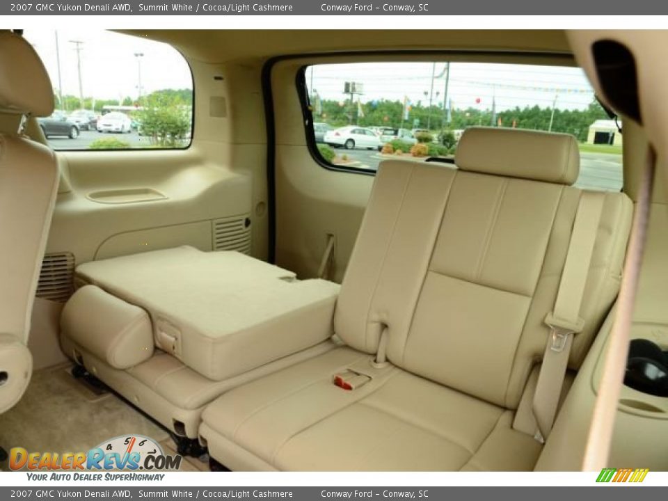 2007 GMC Yukon Denali AWD Summit White / Cocoa/Light Cashmere Photo #13
