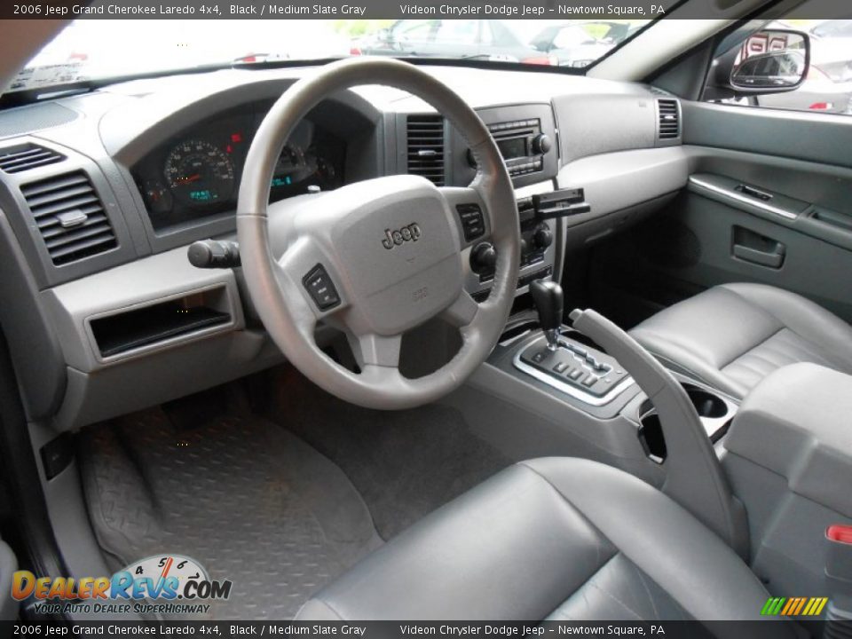 2006 Jeep Grand Cherokee Laredo 4x4 Black / Medium Slate Gray Photo #4