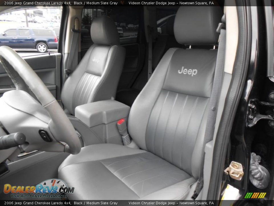 2006 Jeep Grand Cherokee Laredo 4x4 Black / Medium Slate Gray Photo #6