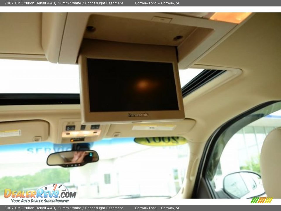 2007 GMC Yukon Denali AWD Summit White / Cocoa/Light Cashmere Photo #19
