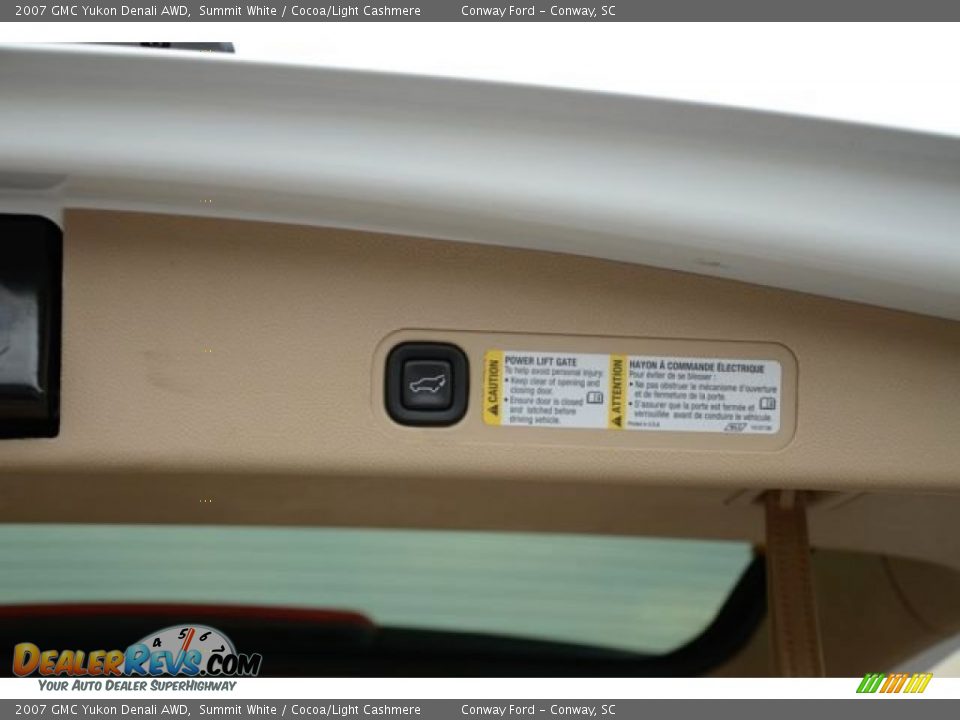 2007 GMC Yukon Denali AWD Summit White / Cocoa/Light Cashmere Photo #21