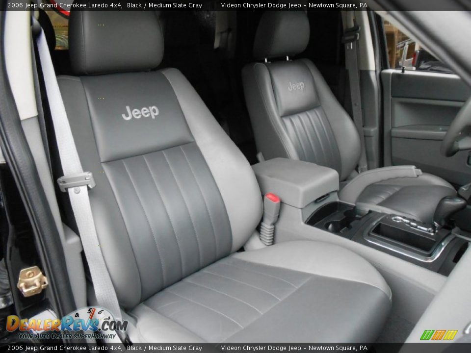 2006 Jeep Grand Cherokee Laredo 4x4 Black / Medium Slate Gray Photo #9