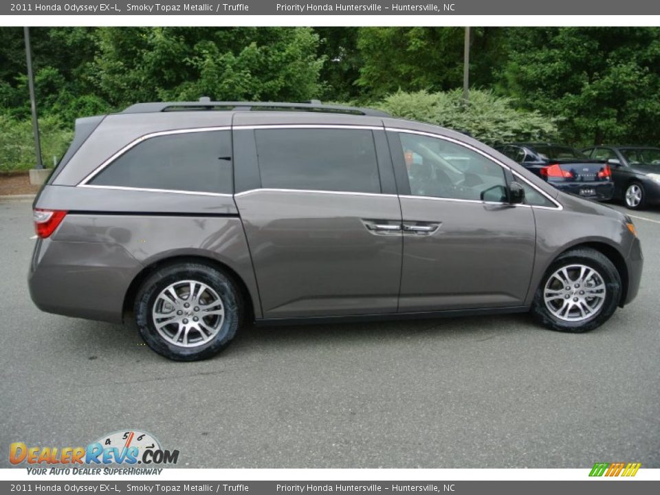2011 Honda Odyssey EX-L Smoky Topaz Metallic / Truffle Photo #3