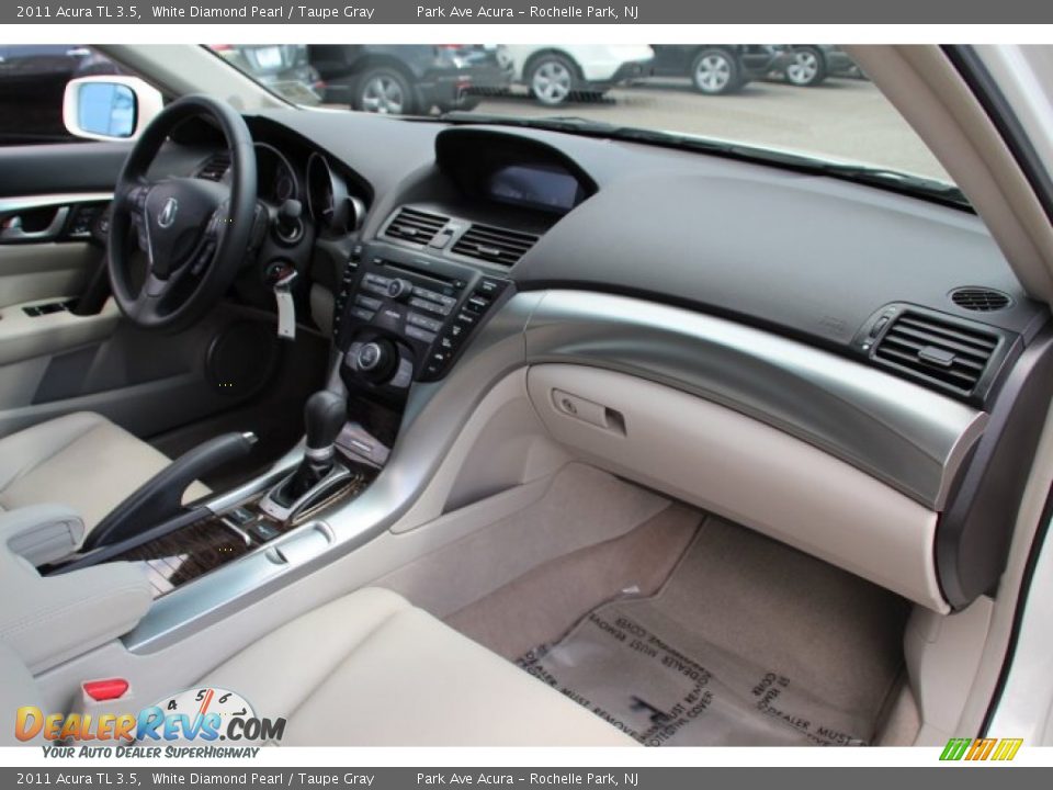 2011 Acura TL 3.5 White Diamond Pearl / Taupe Gray Photo #26