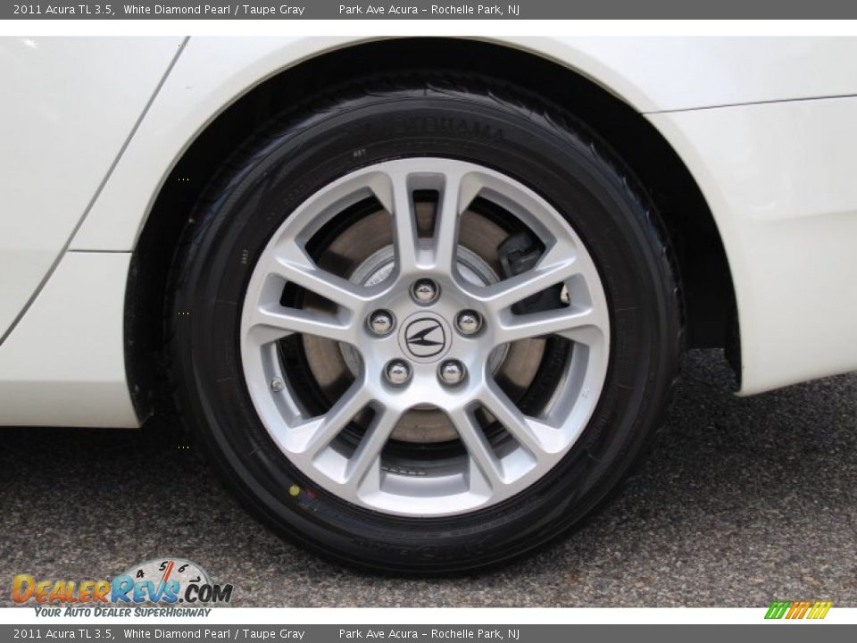 2011 Acura TL 3.5 White Diamond Pearl / Taupe Gray Photo #31