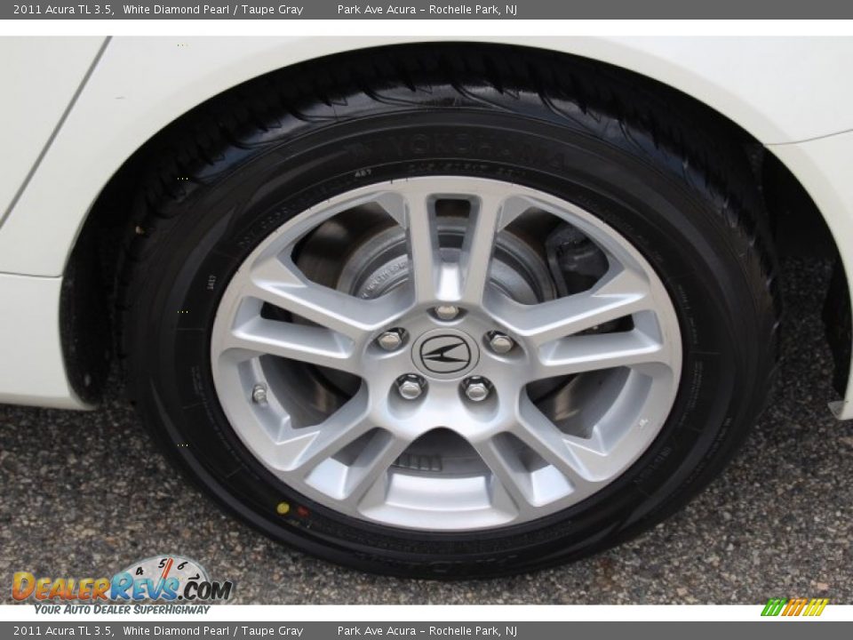 2011 Acura TL 3.5 White Diamond Pearl / Taupe Gray Photo #32