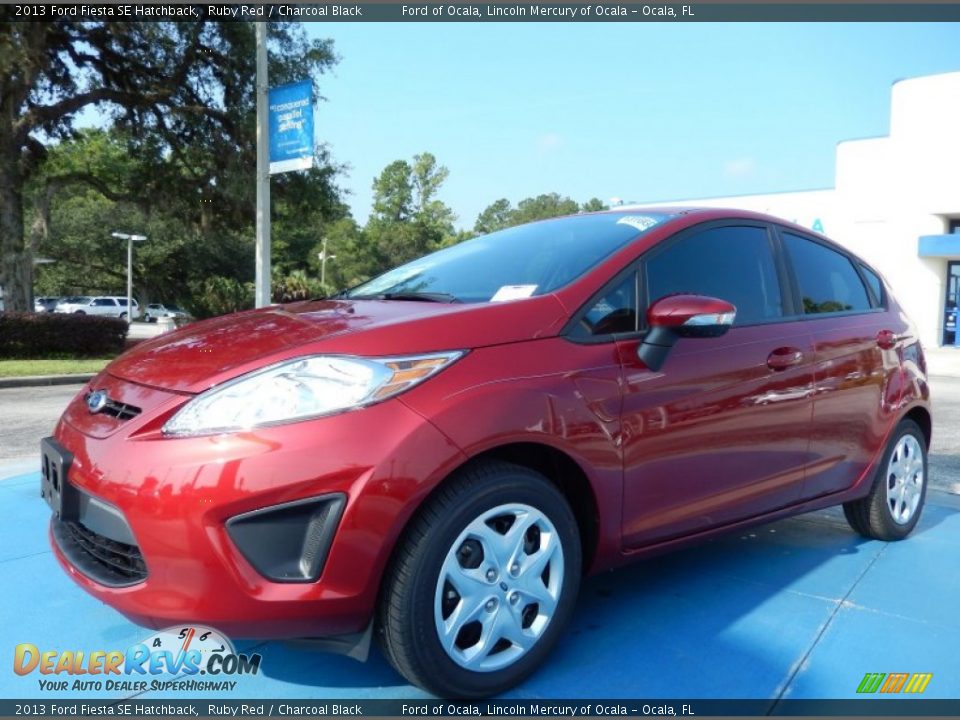 2013 Ford Fiesta SE Hatchback Ruby Red / Charcoal Black Photo #1