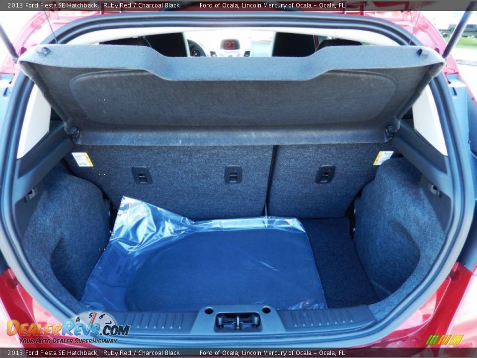 2013 Ford Fiesta SE Hatchback Ruby Red / Charcoal Black Photo #5