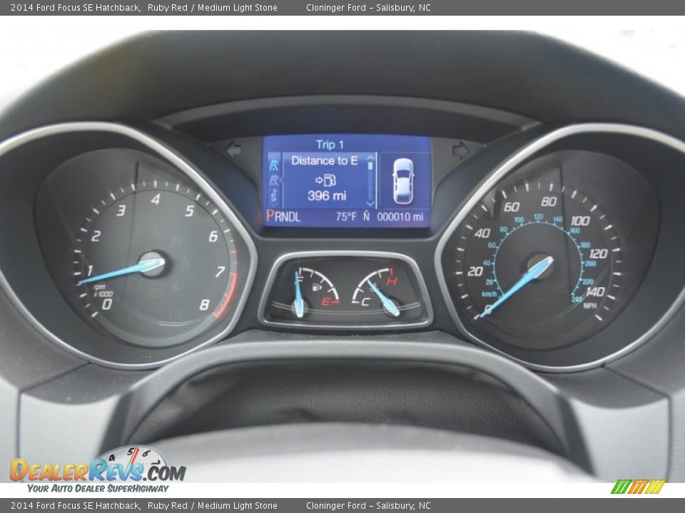 2014 Ford Focus SE Hatchback Ruby Red / Medium Light Stone Photo #15