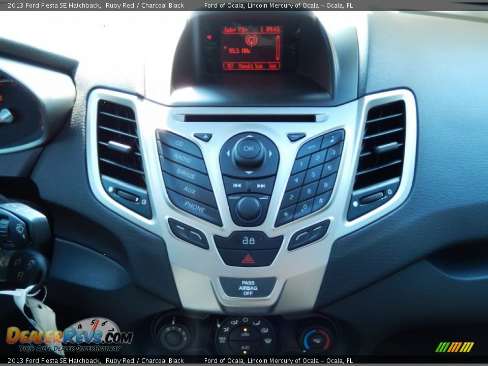2013 Ford Fiesta SE Hatchback Ruby Red / Charcoal Black Photo #10