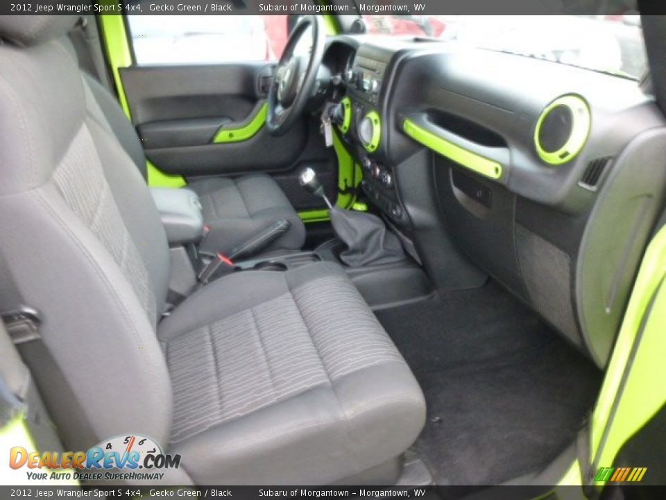 2012 Jeep Wrangler Sport S 4x4 Gecko Green / Black Photo #4