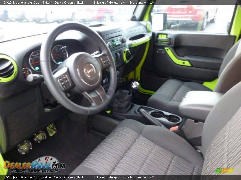2012 Jeep Wrangler Sport S 4x4 Gecko Green / Black Photo #16