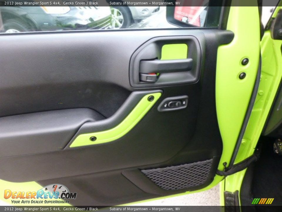 2012 Jeep Wrangler Sport S 4x4 Gecko Green / Black Photo #17