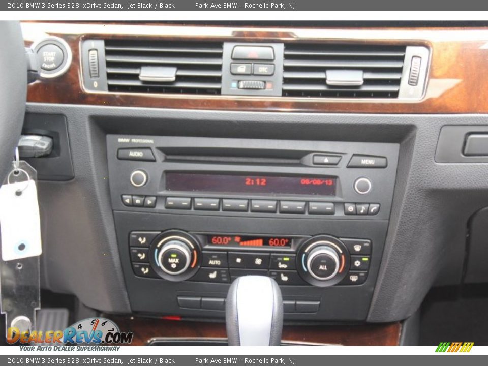 2010 BMW 3 Series 328i xDrive Sedan Jet Black / Black Photo #14