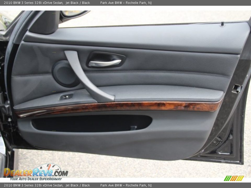 2010 BMW 3 Series 328i xDrive Sedan Jet Black / Black Photo #25