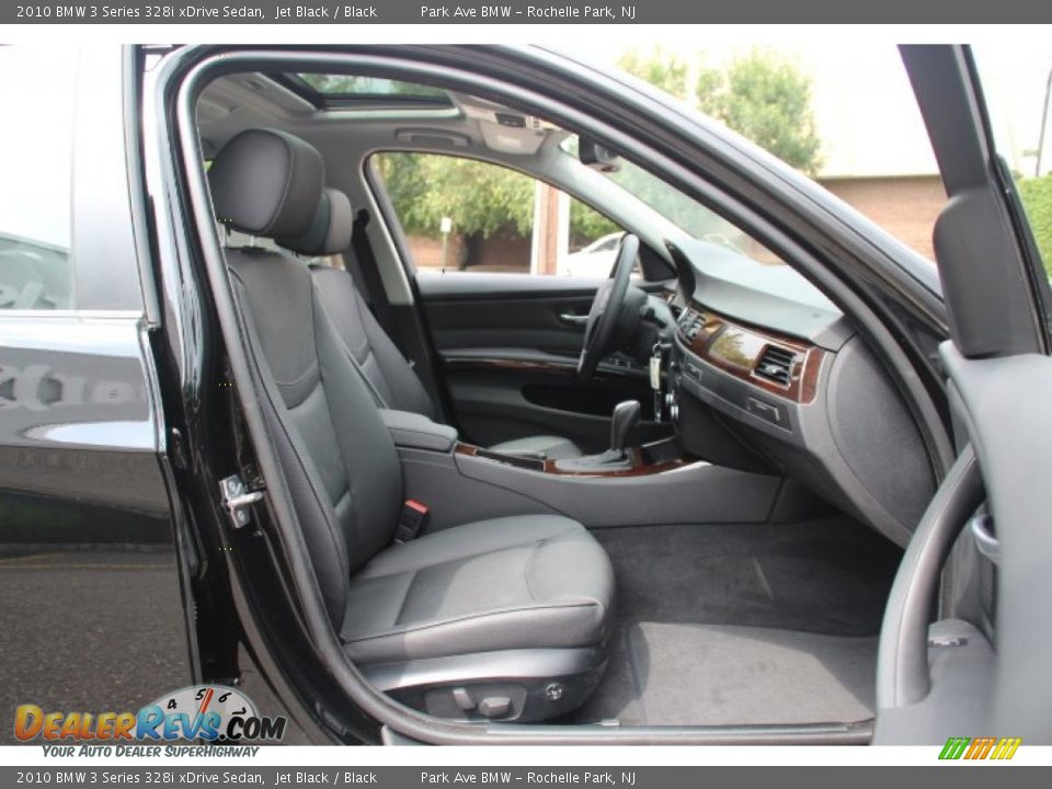 2010 BMW 3 Series 328i xDrive Sedan Jet Black / Black Photo #27