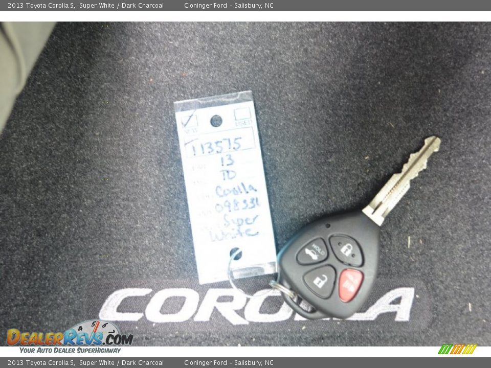 2013 Toyota Corolla S Super White / Dark Charcoal Photo #15