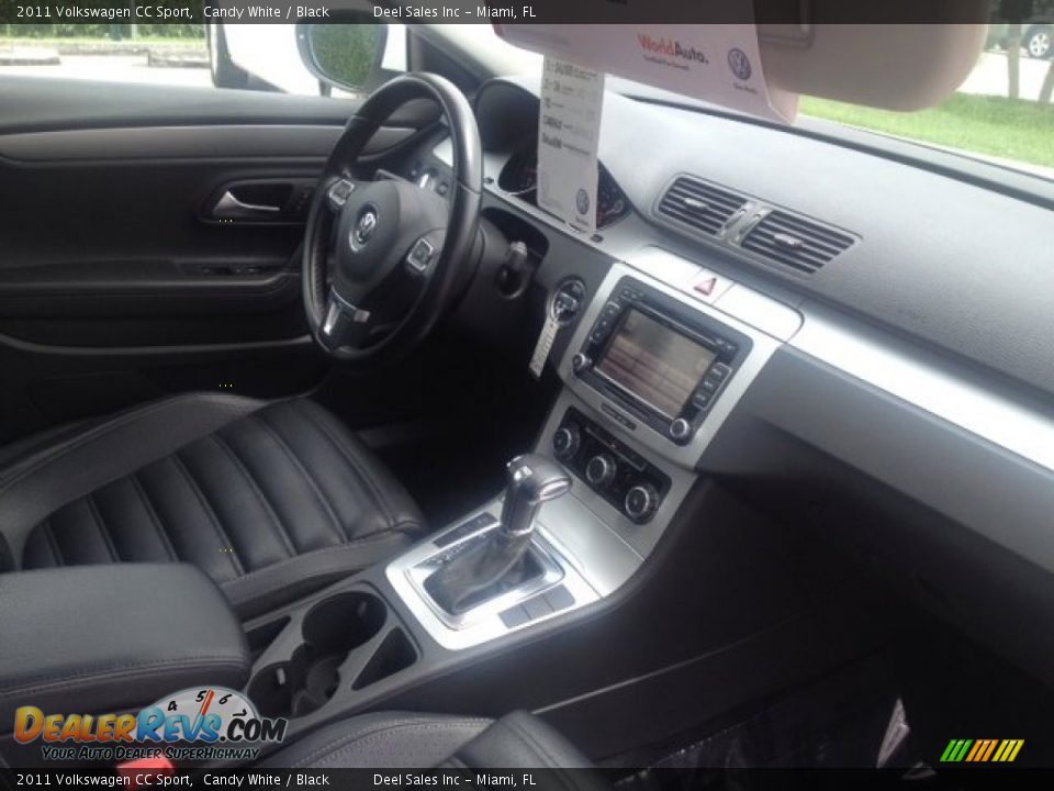 2011 Volkswagen CC Sport Candy White / Black Photo #12