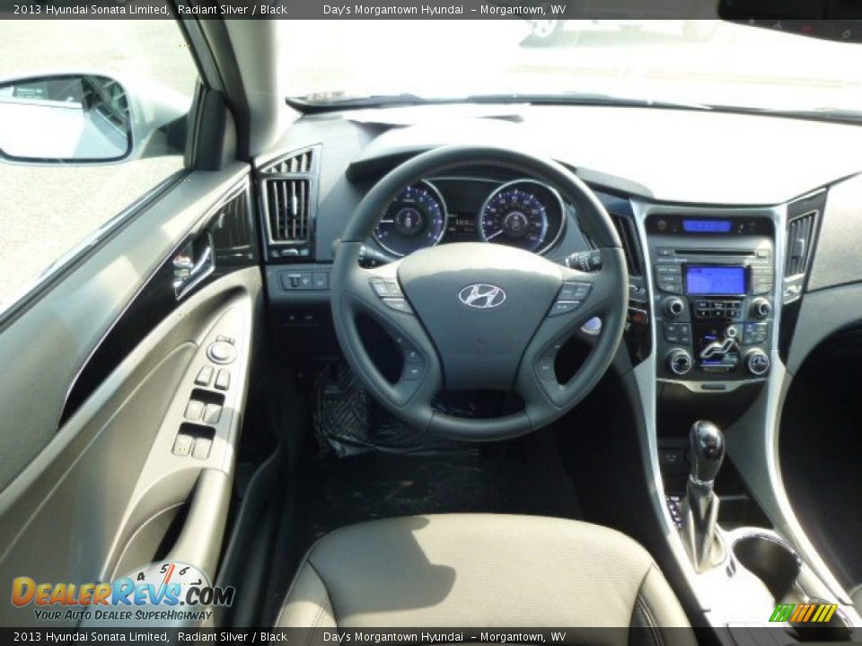 2013 Hyundai Sonata Limited Radiant Silver / Black Photo #15