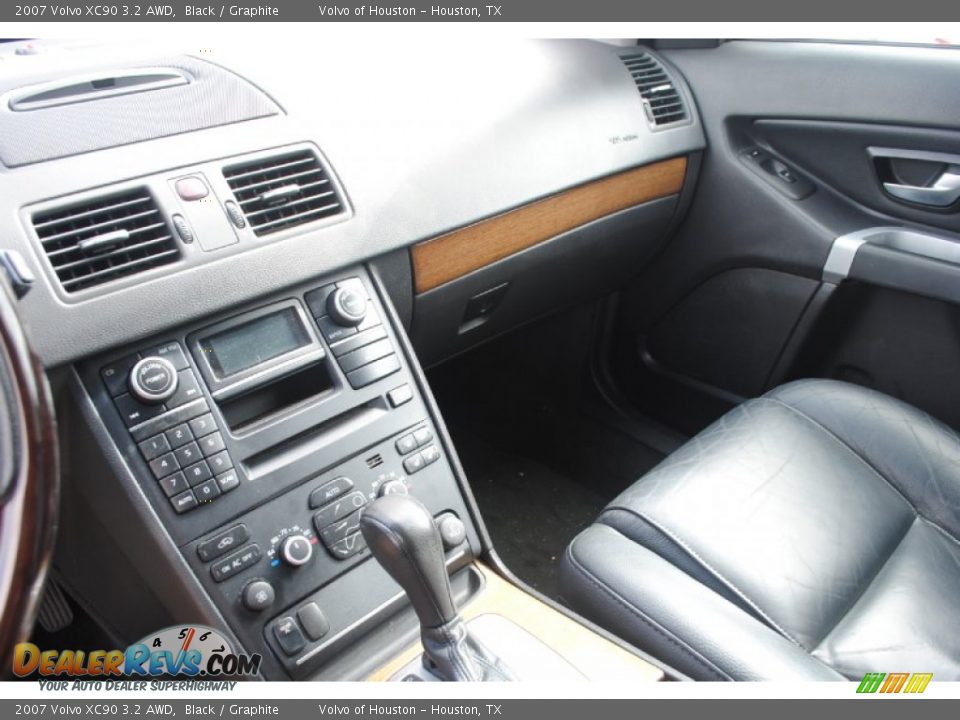 2007 Volvo XC90 3.2 AWD Black / Graphite Photo #16