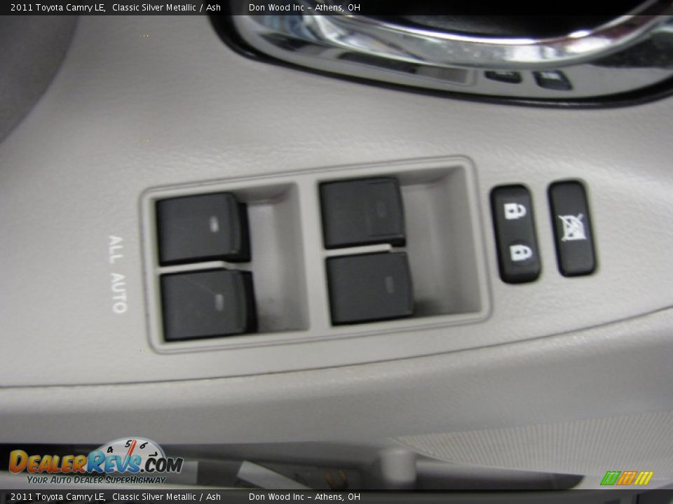 2011 Toyota Camry LE Classic Silver Metallic / Ash Photo #11