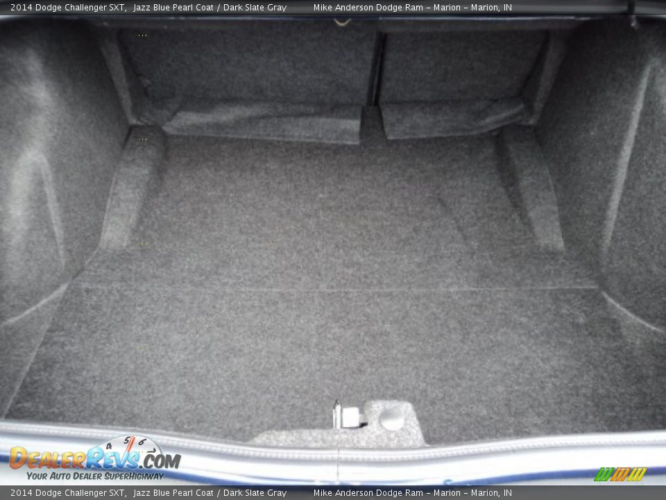 2014 Dodge Challenger SXT Trunk Photo #9