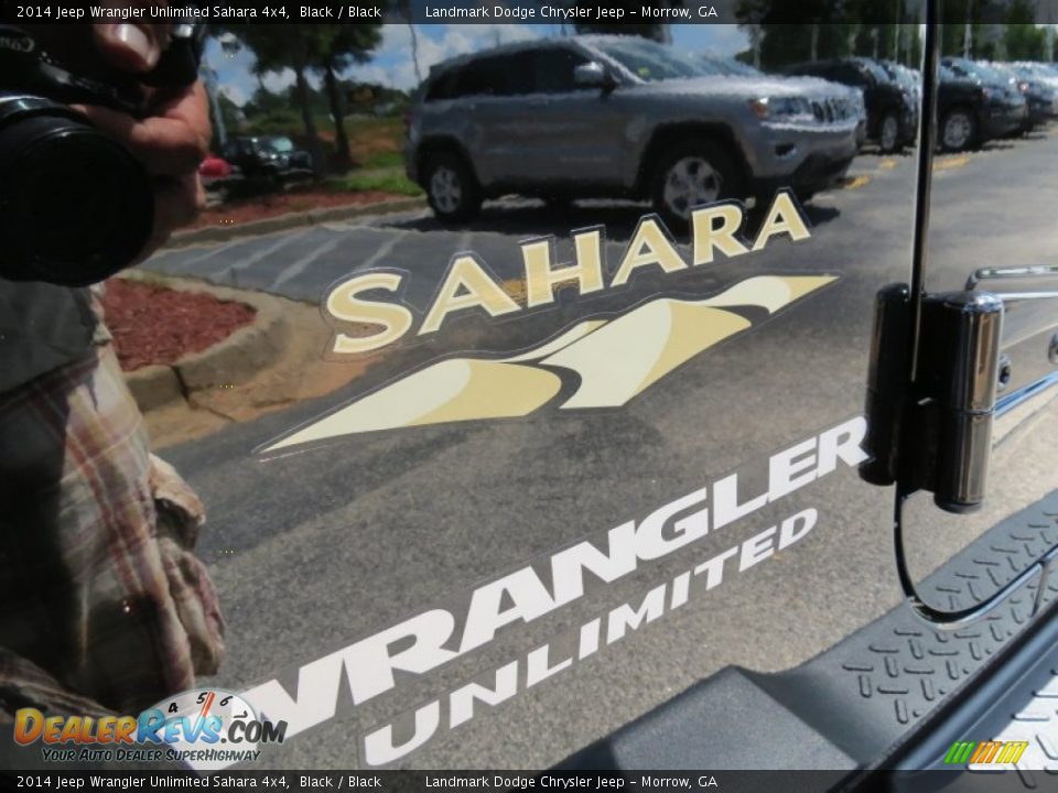 2014 Jeep Wrangler Unlimited Sahara 4x4 Black / Black Photo #6