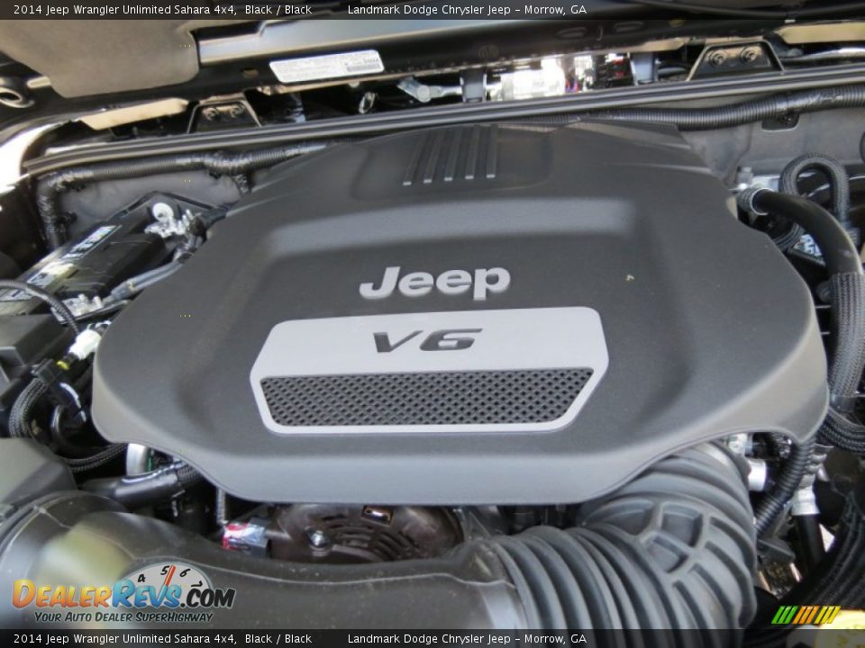 2014 Jeep Wrangler Unlimited Sahara 4x4 Black / Black Photo #10