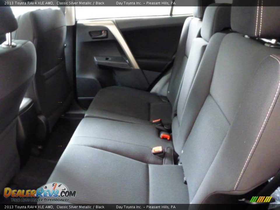 2013 Toyota RAV4 XLE AWD Classic Silver Metallic / Black Photo #12