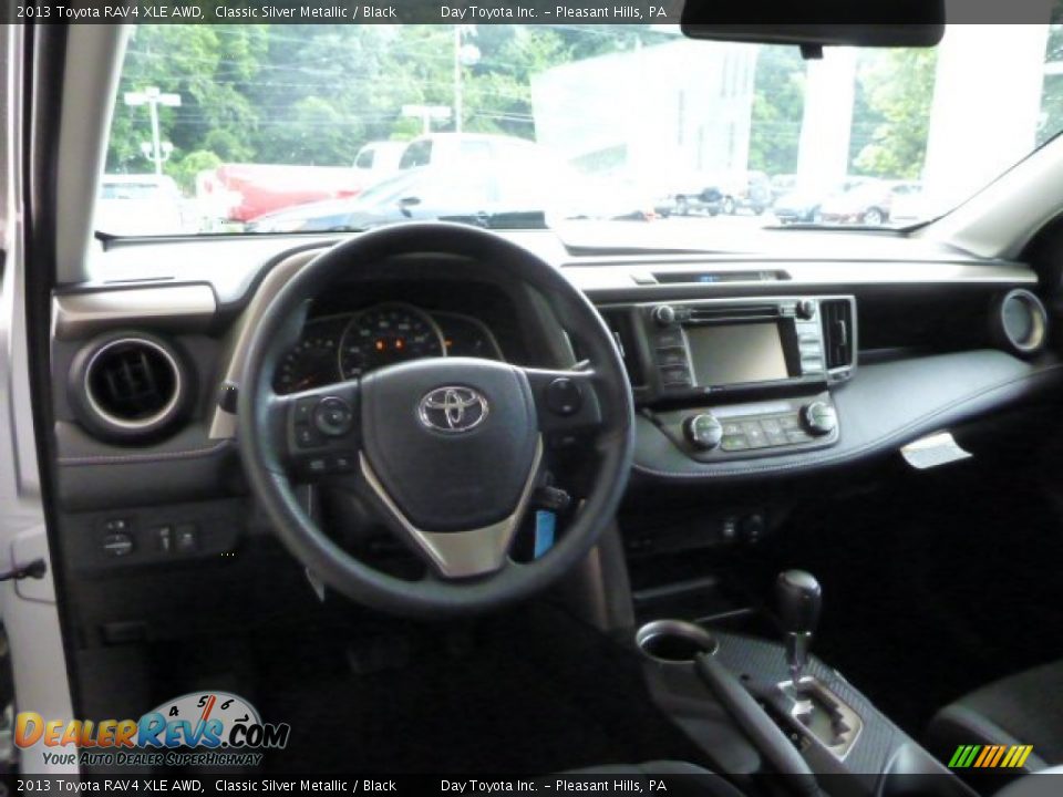 2013 Toyota RAV4 XLE AWD Classic Silver Metallic / Black Photo #13