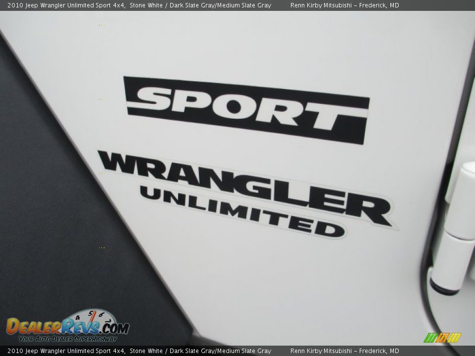 2010 Jeep Wrangler Unlimited Sport 4x4 Stone White / Dark Slate Gray/Medium Slate Gray Photo #9