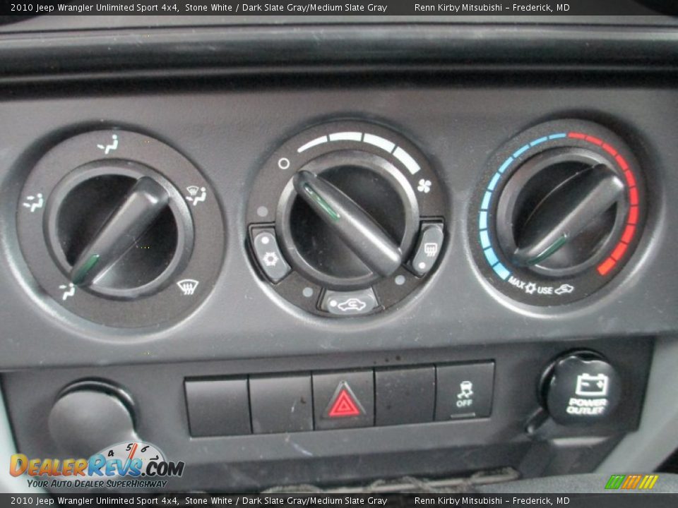 2010 Jeep Wrangler Unlimited Sport 4x4 Stone White / Dark Slate Gray/Medium Slate Gray Photo #20