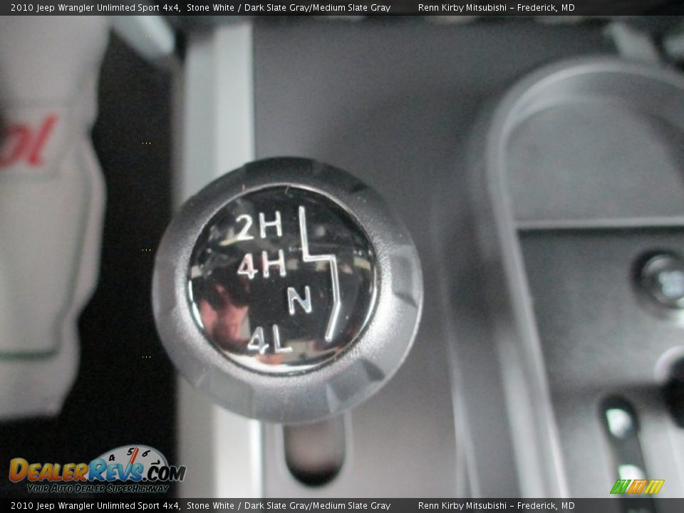 2010 Jeep Wrangler Unlimited Sport 4x4 Stone White / Dark Slate Gray/Medium Slate Gray Photo #21