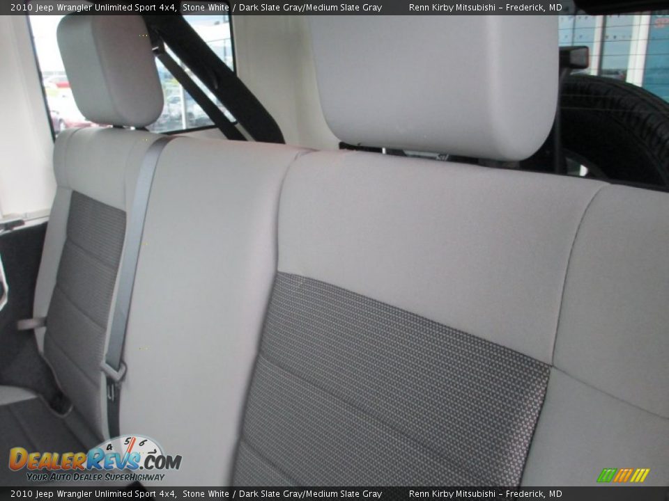 2010 Jeep Wrangler Unlimited Sport 4x4 Stone White / Dark Slate Gray/Medium Slate Gray Photo #23