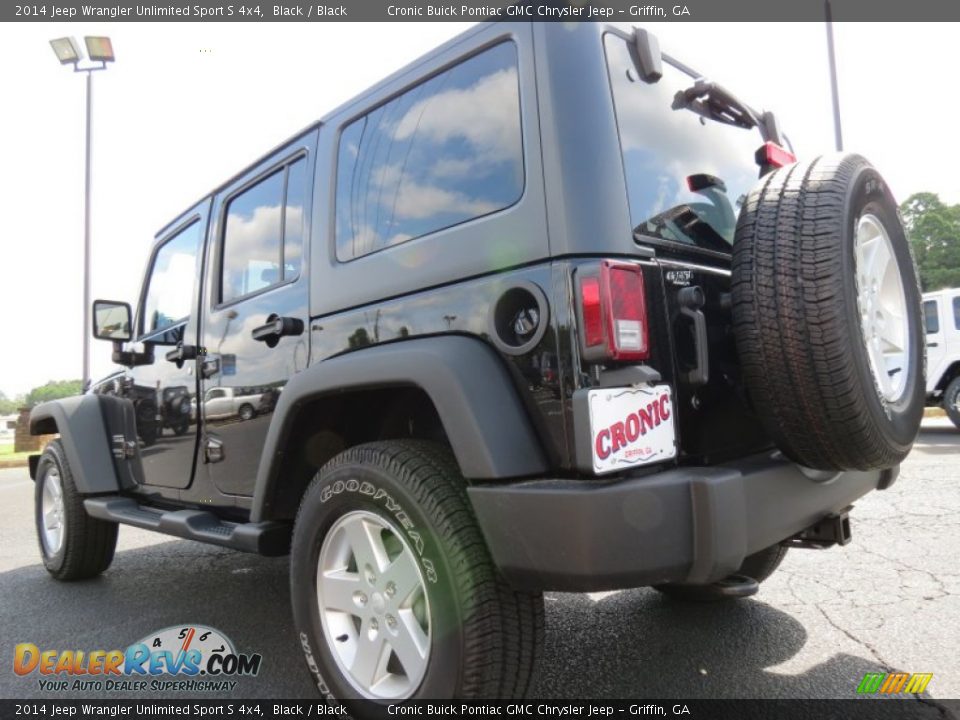 2014 Jeep Wrangler Unlimited Sport S 4x4 Black / Black Photo #5