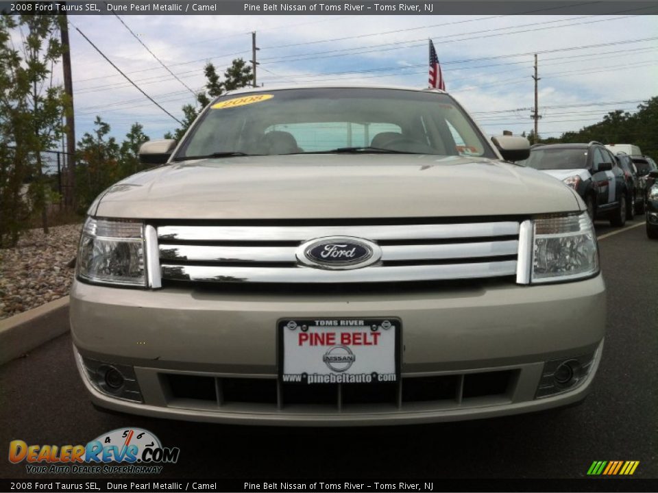 2008 Ford Taurus SEL Dune Pearl Metallic / Camel Photo #2