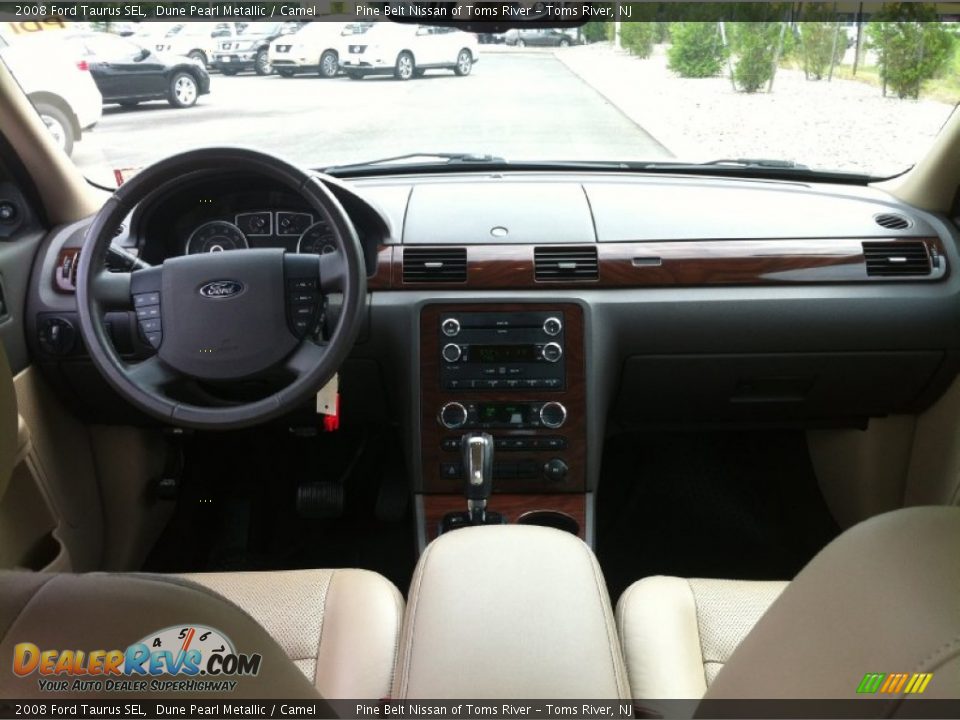 2008 Ford Taurus SEL Dune Pearl Metallic / Camel Photo #9