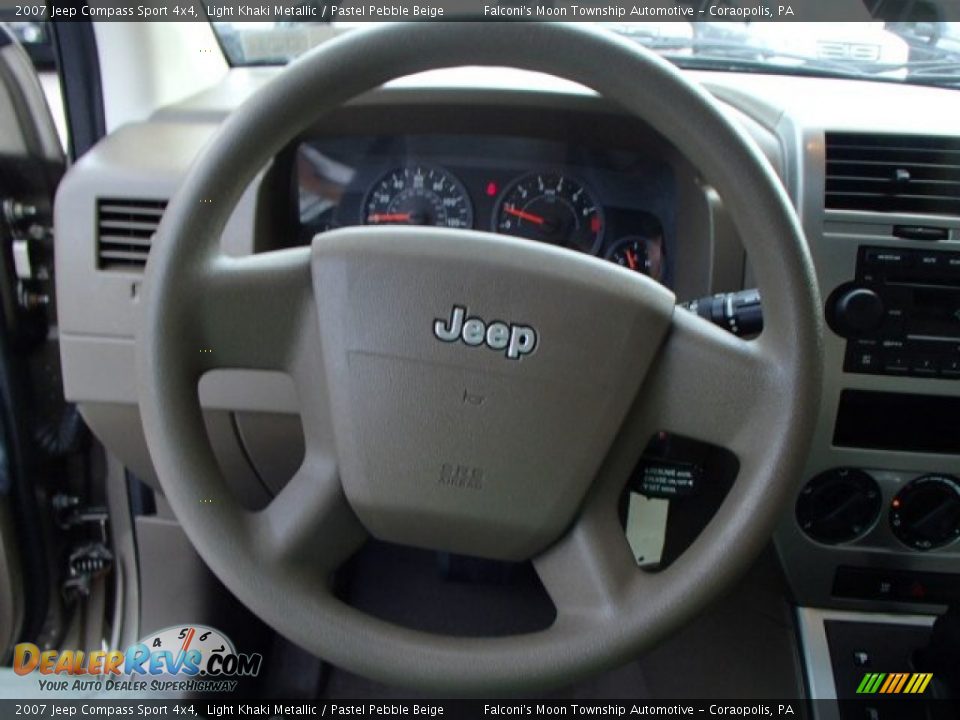 2007 Jeep Compass Sport 4x4 Light Khaki Metallic / Pastel Pebble Beige Photo #22