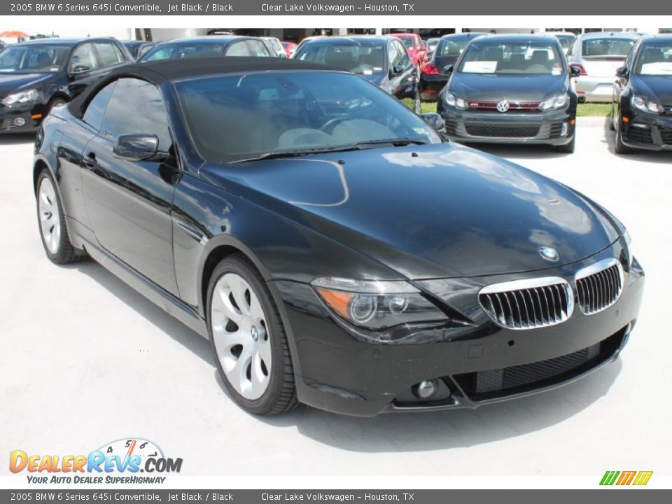 Front 3/4 View of 2005 BMW 6 Series 645i Convertible Photo #13