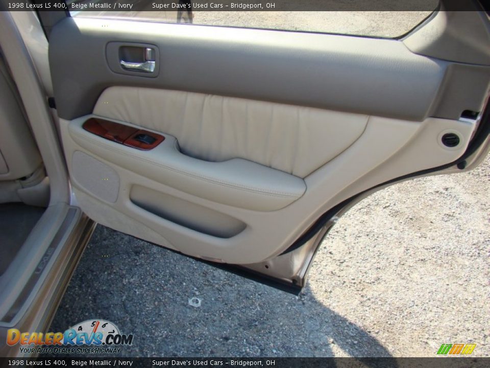 1998 Lexus LS 400 Beige Metallic / Ivory Photo #31