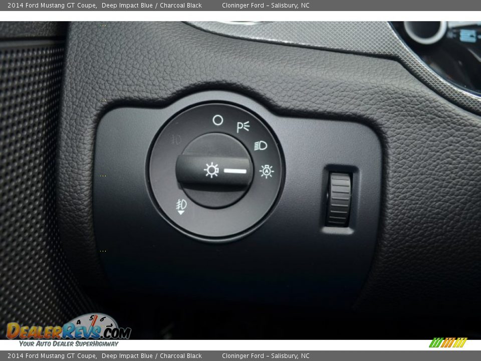 2014 Ford Mustang GT Coupe Deep Impact Blue / Charcoal Black Photo #14