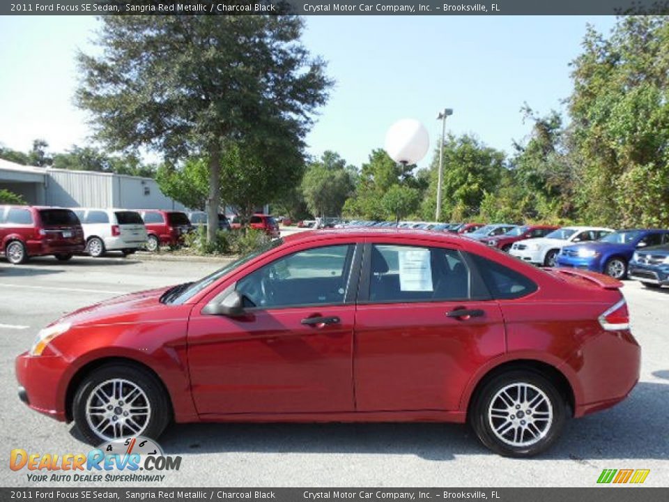 2011 Ford Focus SE Sedan Sangria Red Metallic / Charcoal Black Photo #2
