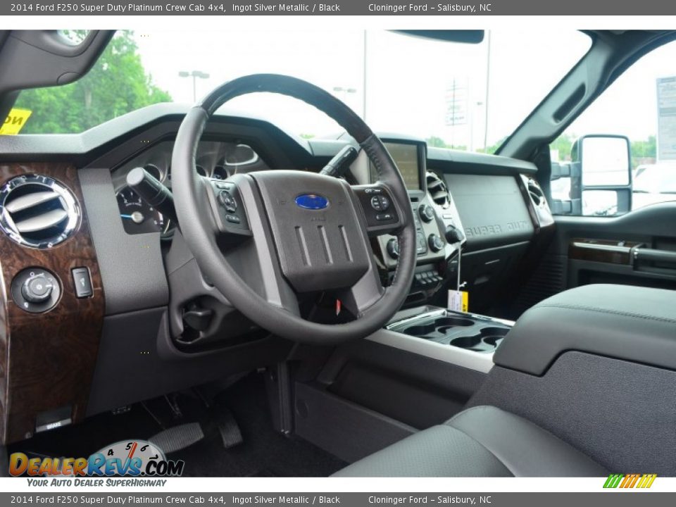 Dashboard of 2014 Ford F250 Super Duty Platinum Crew Cab 4x4 Photo #6