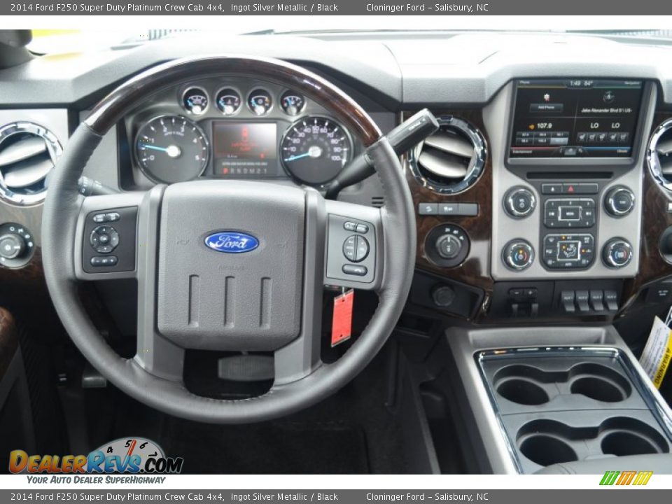Dashboard of 2014 Ford F250 Super Duty Platinum Crew Cab 4x4 Photo #11