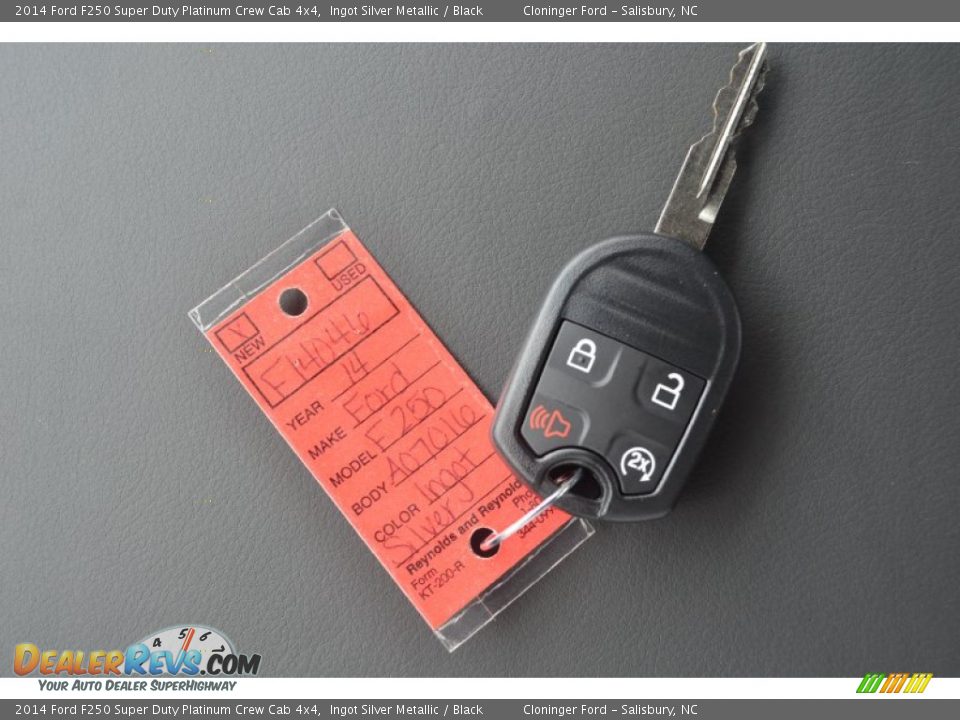 Keys of 2014 Ford F250 Super Duty Platinum Crew Cab 4x4 Photo #29