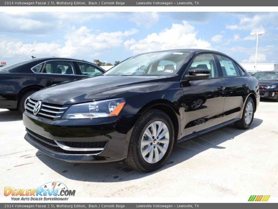 Front 3/4 View of 2014 Volkswagen Passat 2.5L Wolfsburg Edition Photo #1